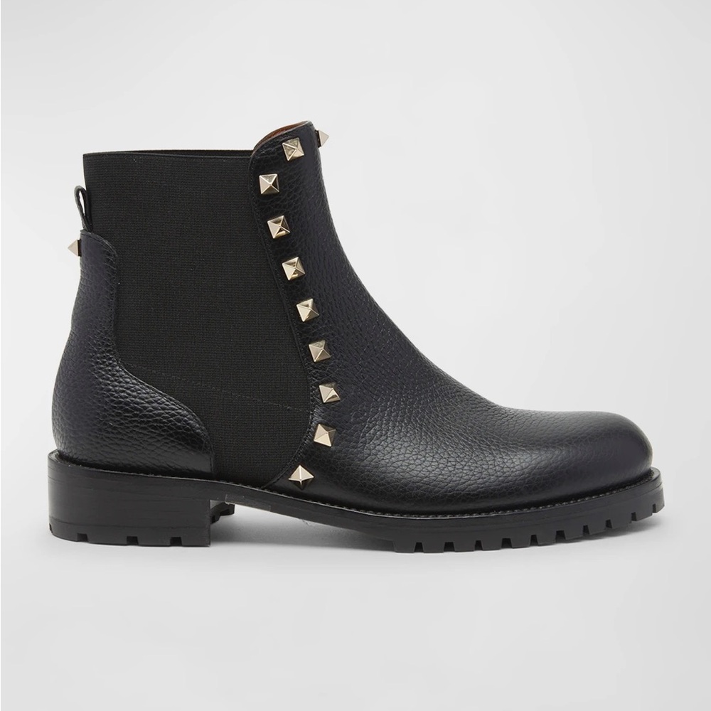 Valentino Garavani 
20mm Rockstud Beatle Boot Ca